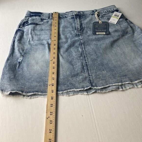 Democracy Plus Ab Solution  Frayed Hem Destructed Denim Mini Skirt Size 18W New - Picture 6 of 15